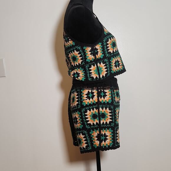 NEW IN Crochet Two-Piece Set, Top and Shorts, Size S/M - Picture 10 of 14